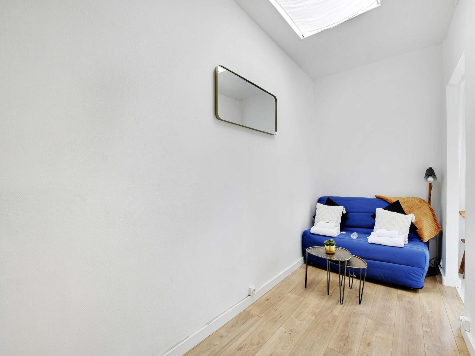 Of 16m2 Near Porte D'asnieres - Mobility Lease
